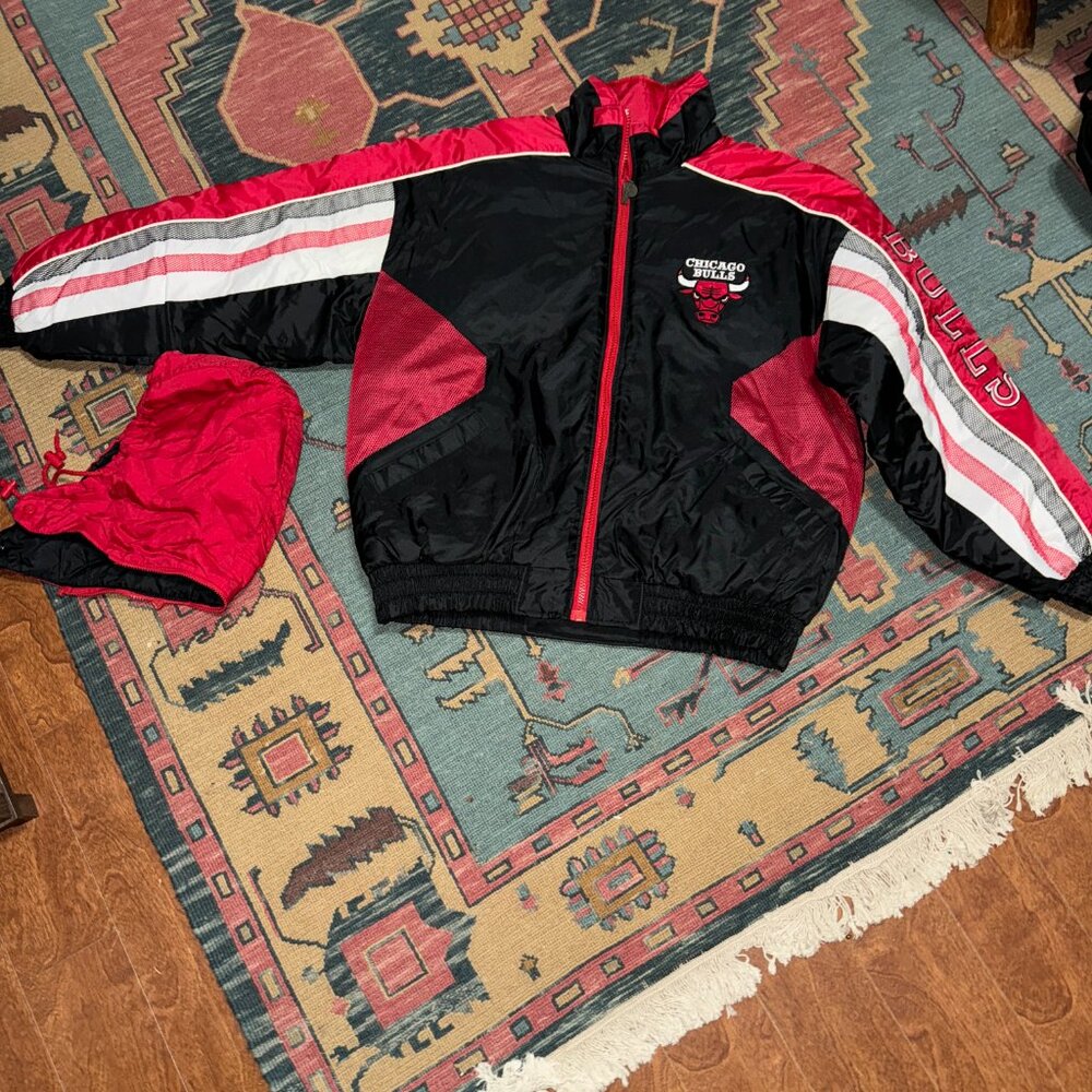 Vintage Pro player NBA‎ Chicago Bulls Reversible Puffer Jacket Men Size XL